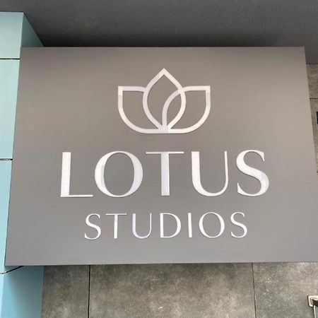 Lotus Studios Mamaia Exterior foto